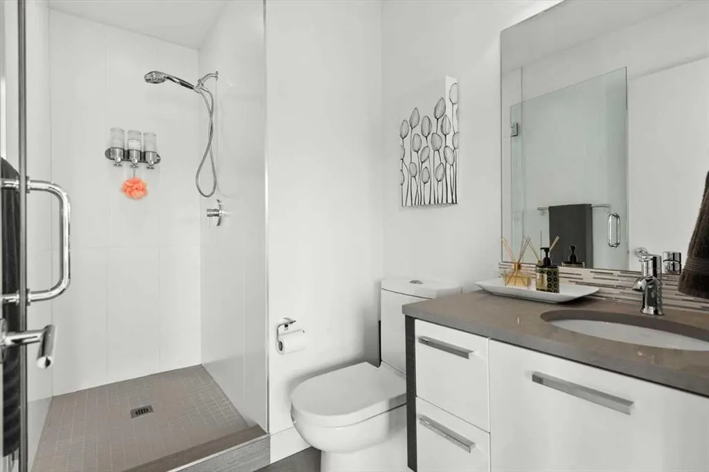 408 13 Street NW, #3