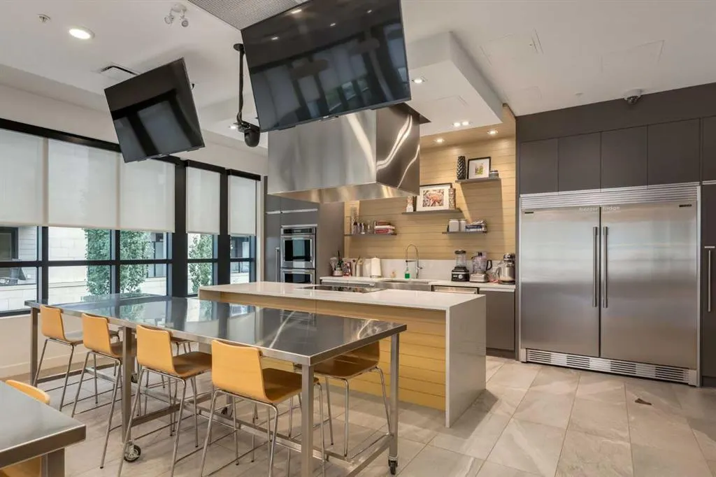 122 Mahogany Centre SE, #407