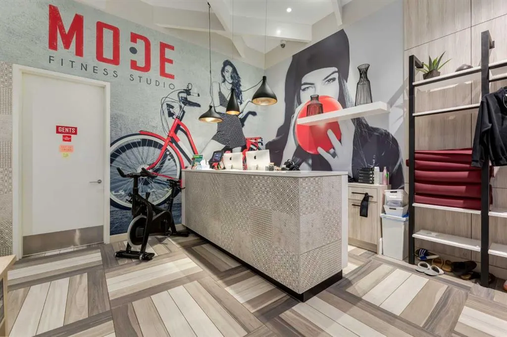 122 Mahogany Centre SE, #407