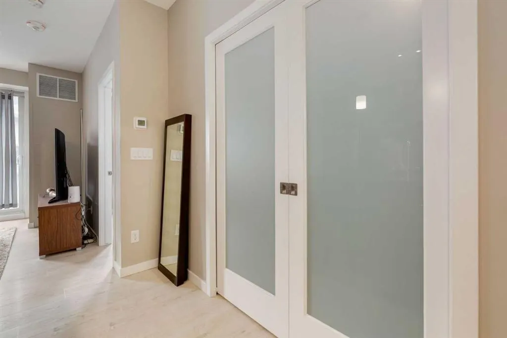 122 Mahogany Centre SE, #407