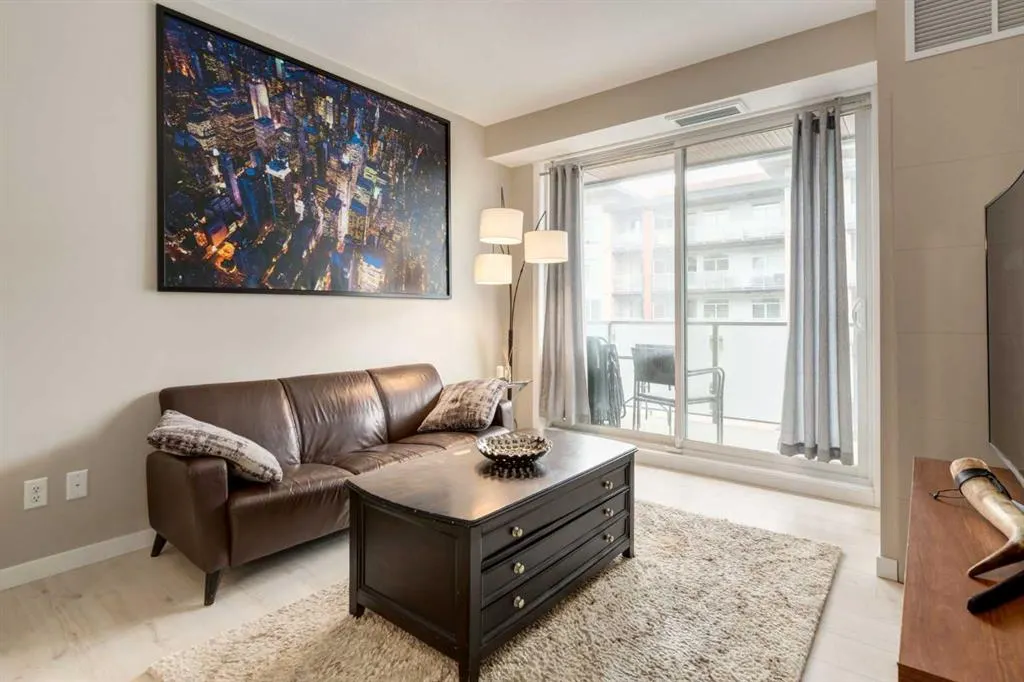 122 Mahogany Centre SE, #407