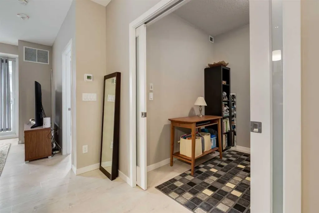 122 Mahogany Centre SE, #407