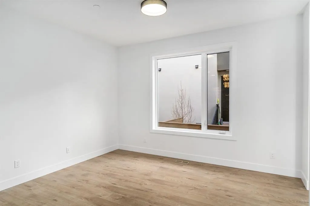 2220 26 Avenue SW, #5