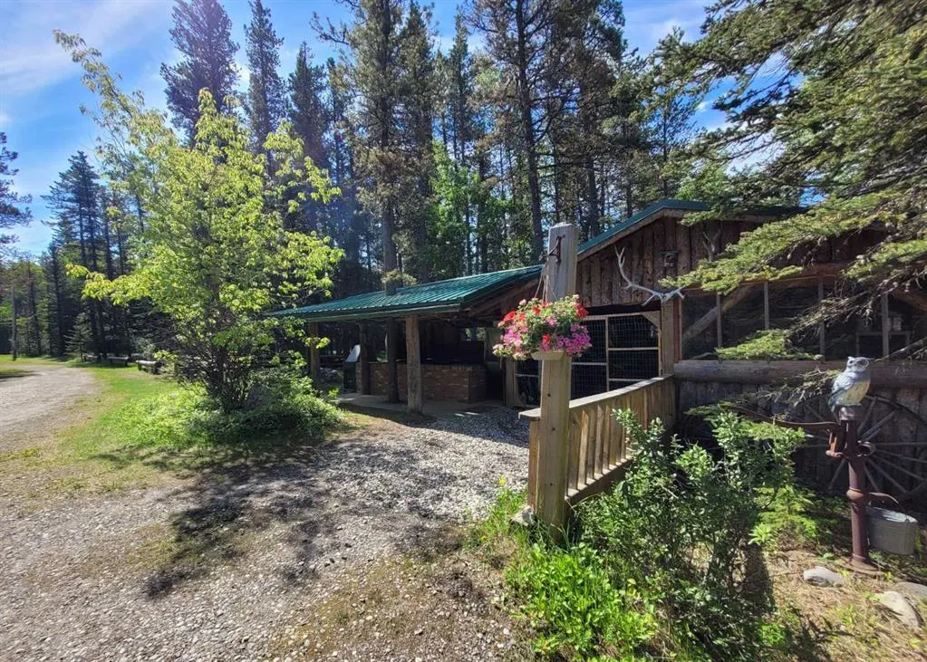 64 Breezewood Bay