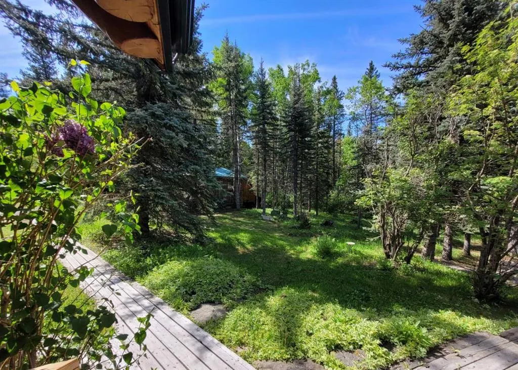 64 Breezewood Bay