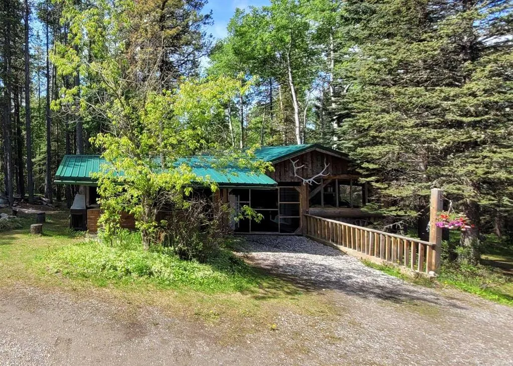 64 Breezewood Bay