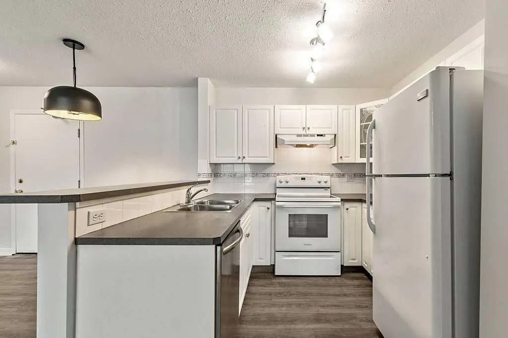 11 Chaparral Ridge Drive SE, #1106