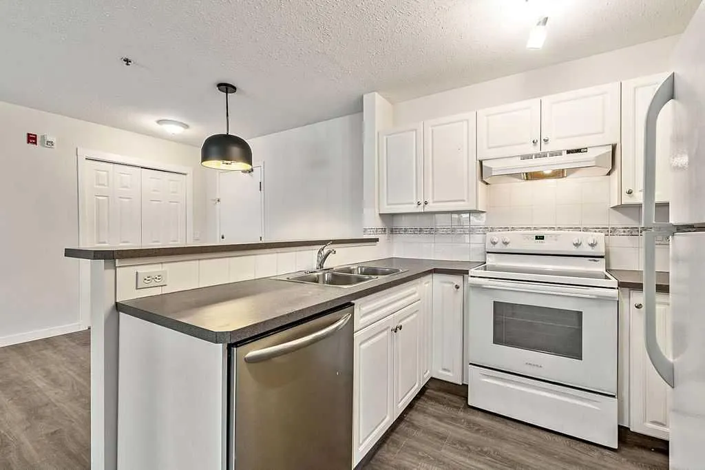 11 Chaparral Ridge Drive SE, #1106