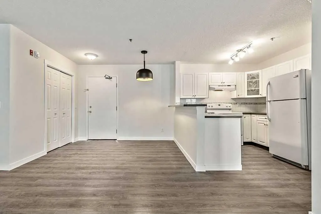 11 Chaparral Ridge Drive SE, #1106