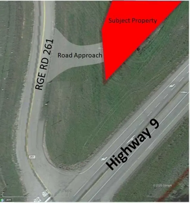 NW-01-28-26-W4   / On Hwy 9  and Rge Rd 261