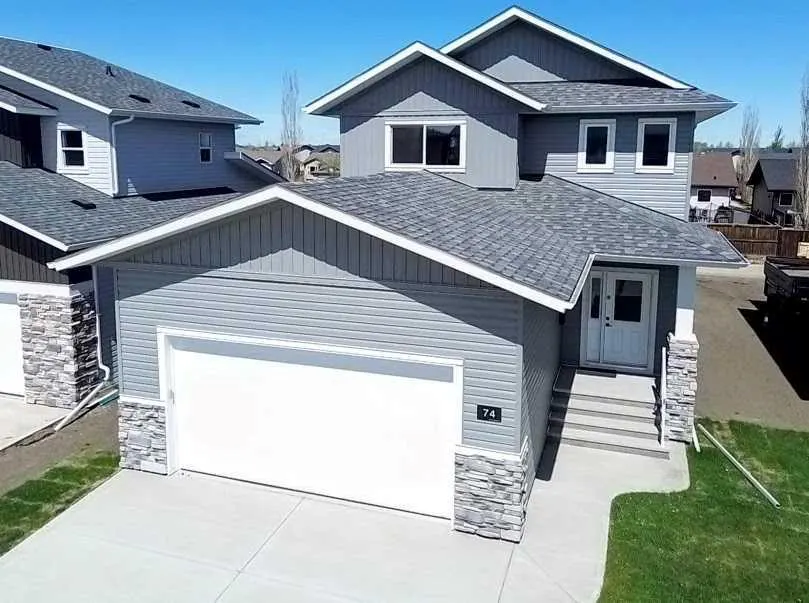 74 Palmer Circle