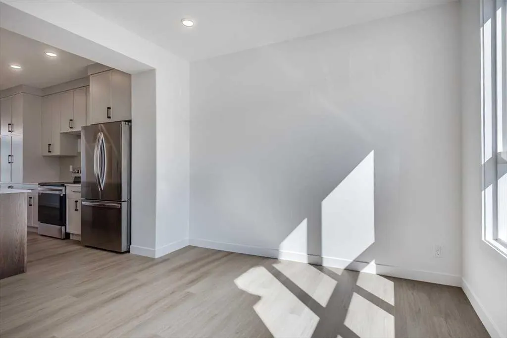 26 Inglis Crescent