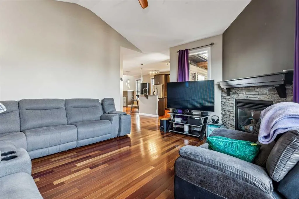 25 Westridge Way