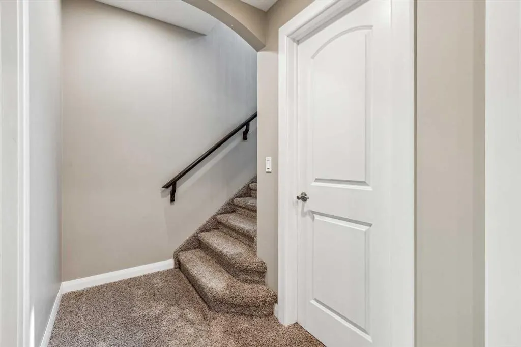 25 Westridge Way