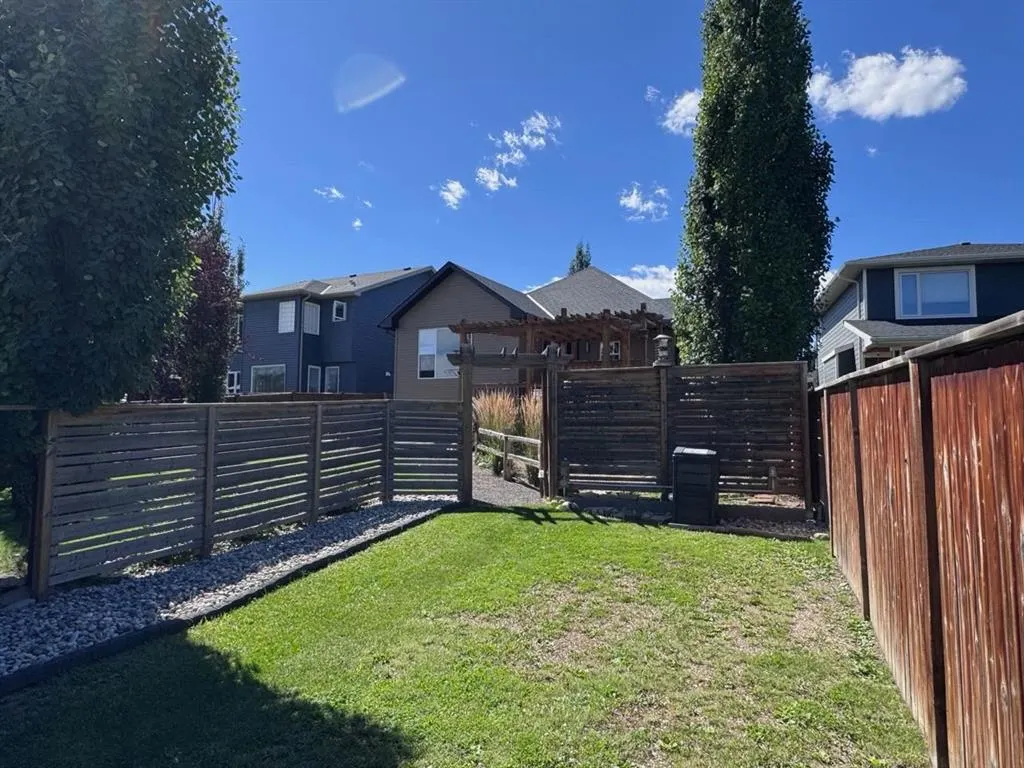 25 Westridge Way