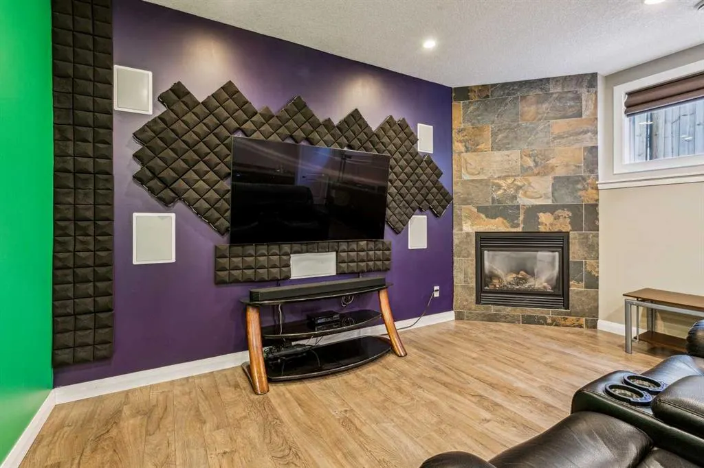 25 Westridge Way