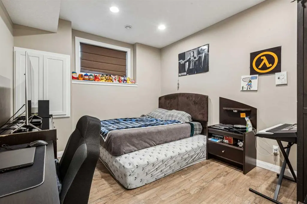 25 Westridge Way
