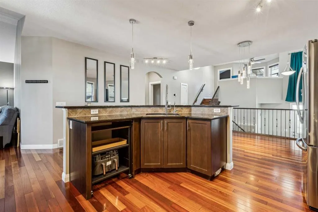 25 Westridge Way