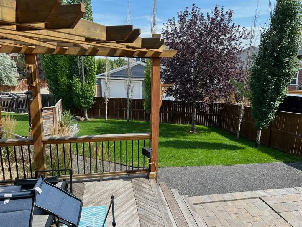 25 Westridge Way