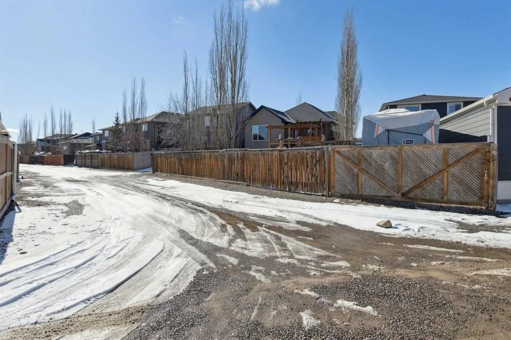 25 Westridge Way