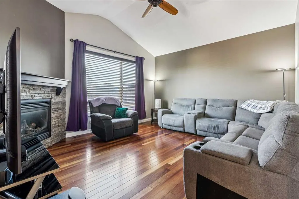 25 Westridge Way