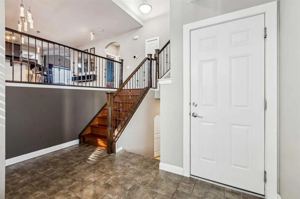 25 Westridge Way