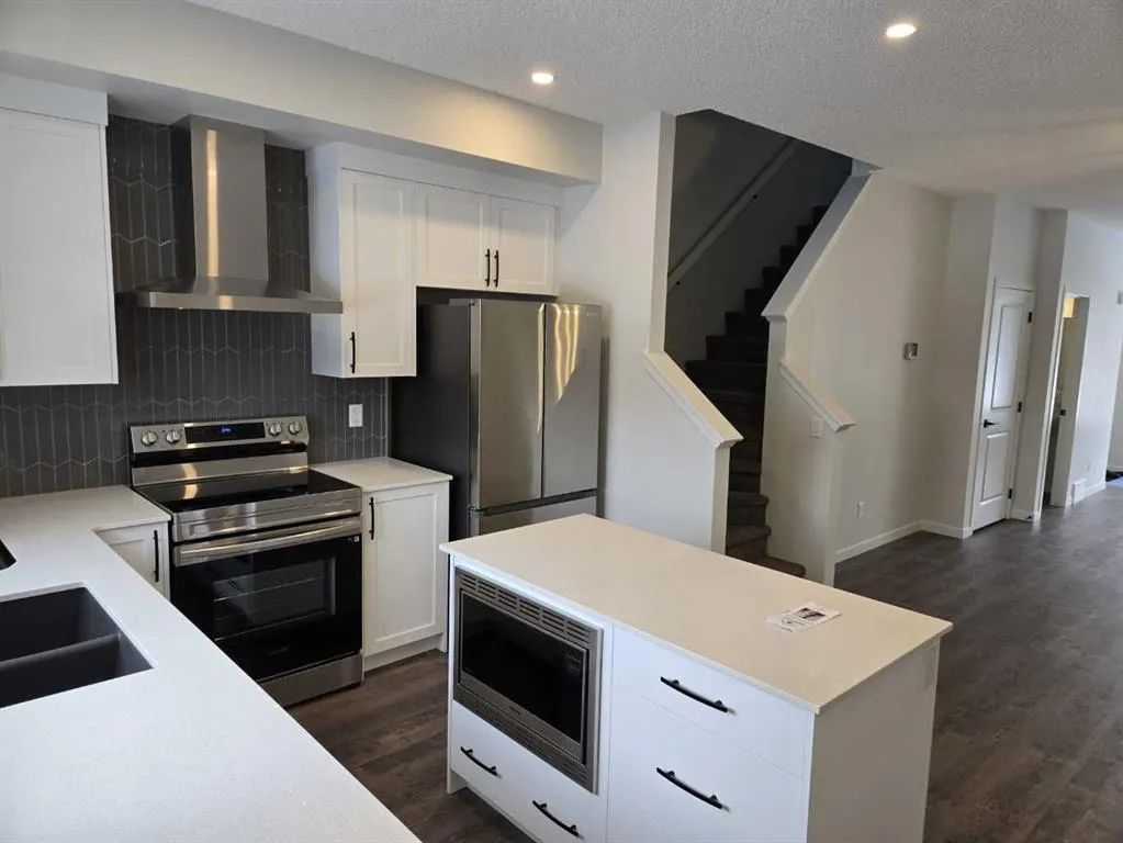 90 Aquila Drive NW