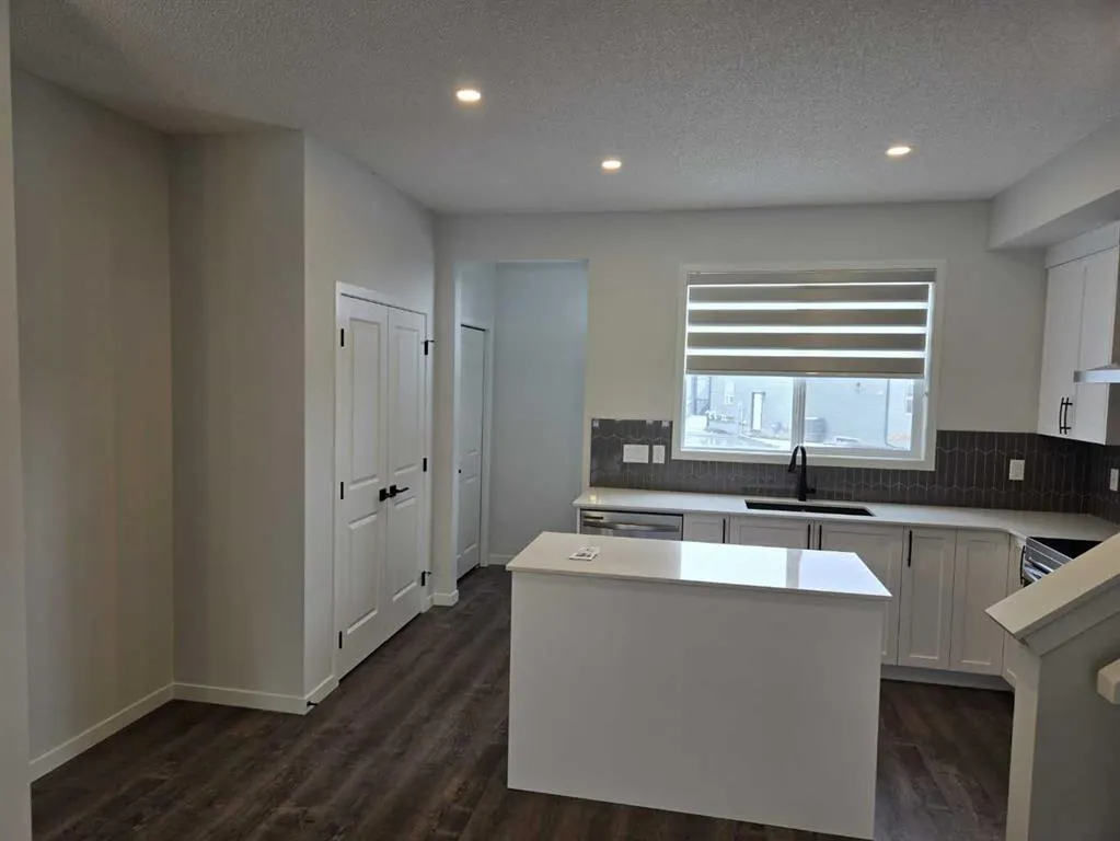 90 Aquila Drive NW