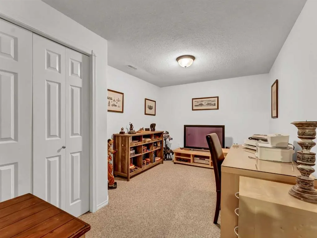 165 South Ridge Drive SE, #403