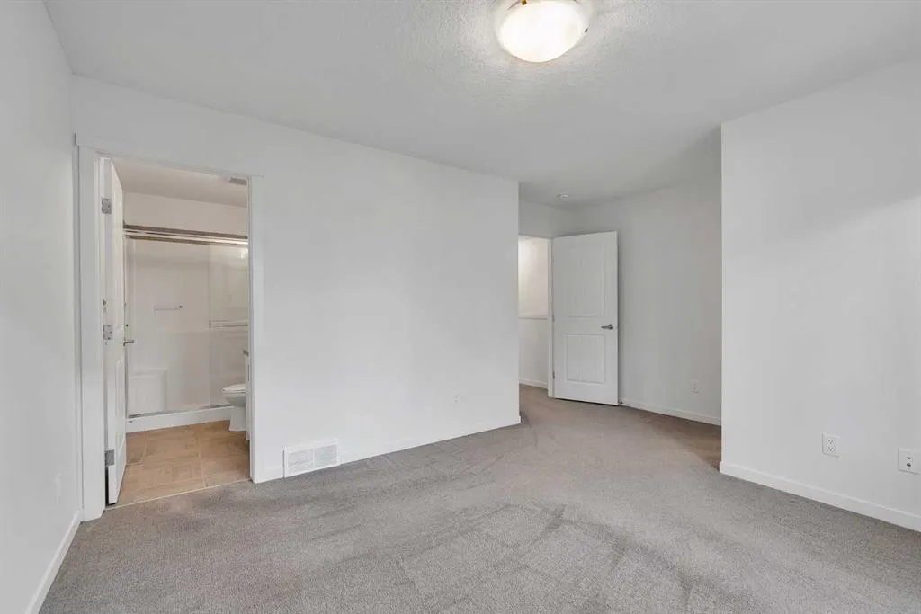 131 Legacy Point SE