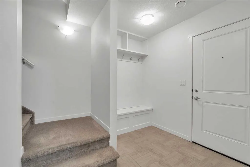 131 Legacy Point SE