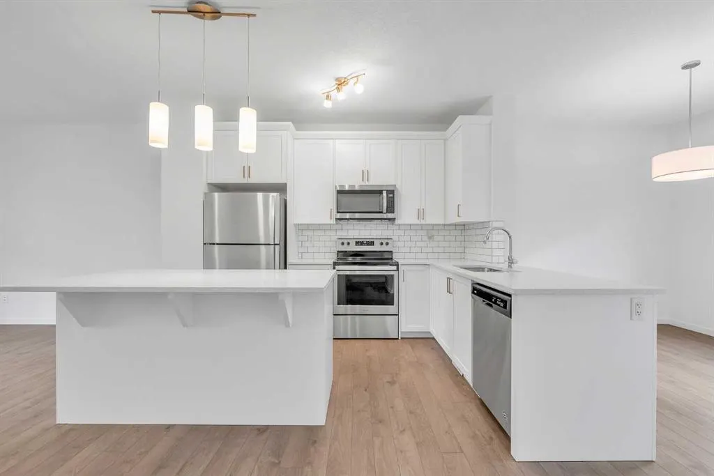 131 Legacy Point SE