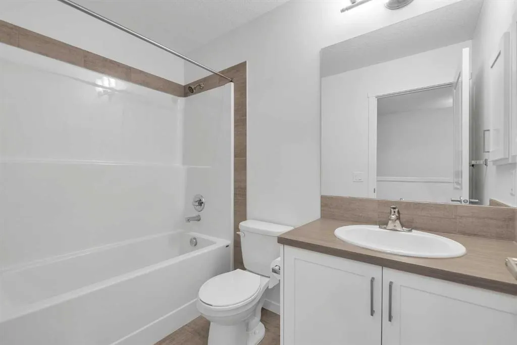 131 Legacy Point SE