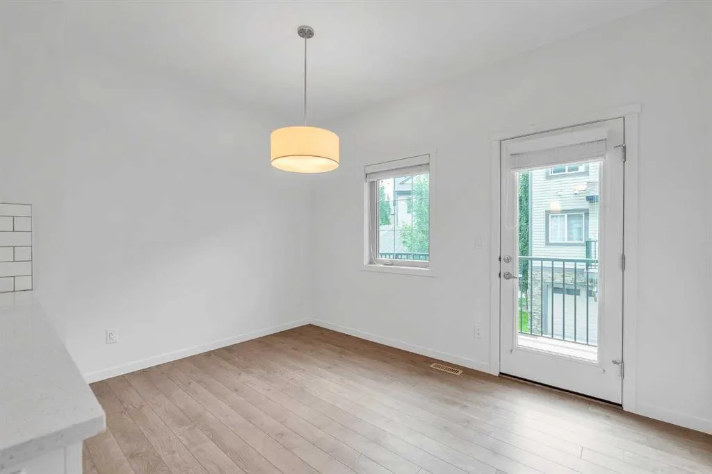 131 Legacy Point SE