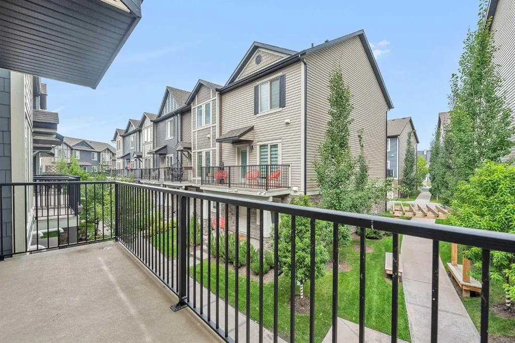 131 Legacy Point SE