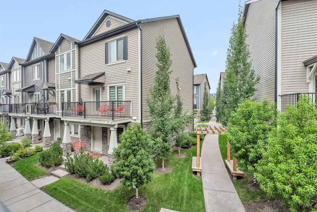 131 Legacy Point SE