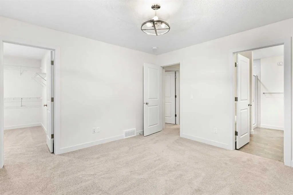 43 Belvedere Point SE
