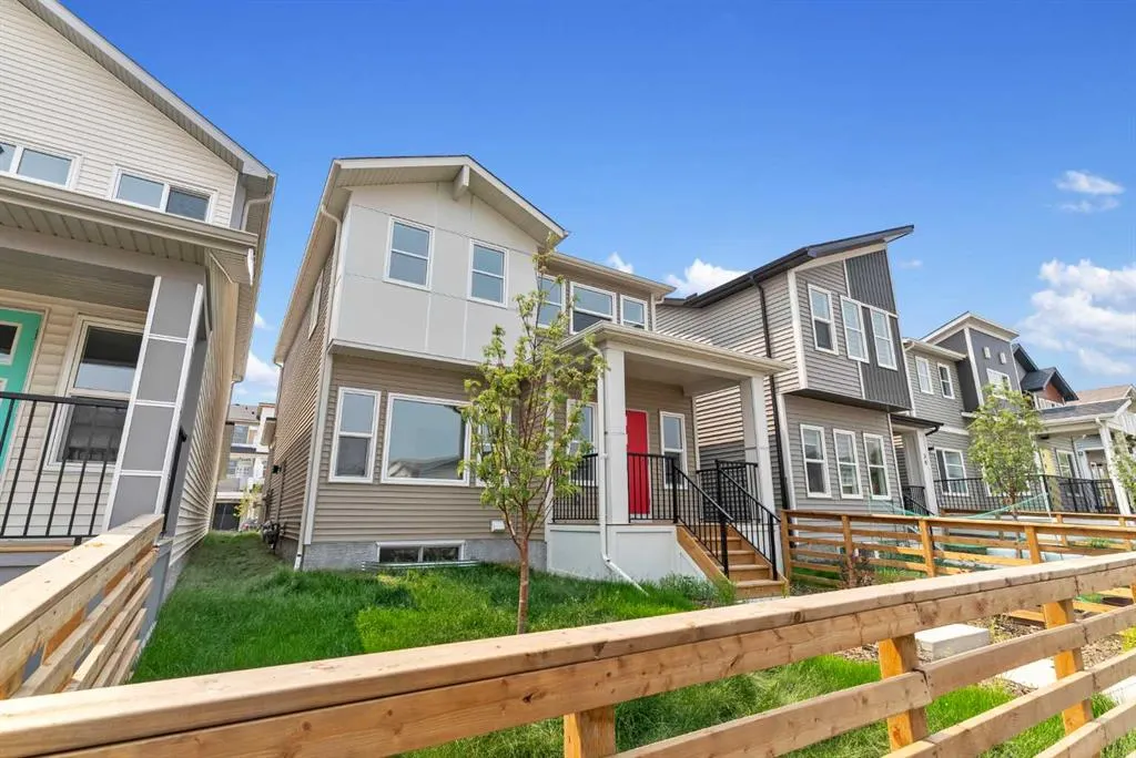 43 Belvedere Point SE
