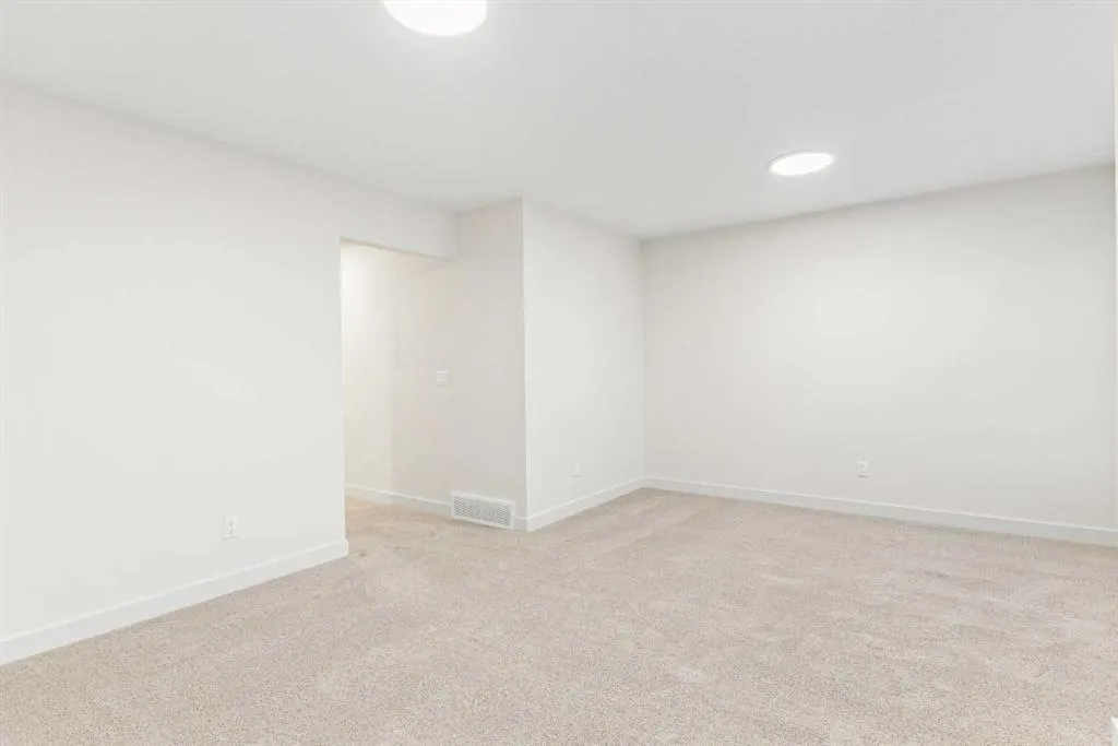 43 Belvedere Point SE