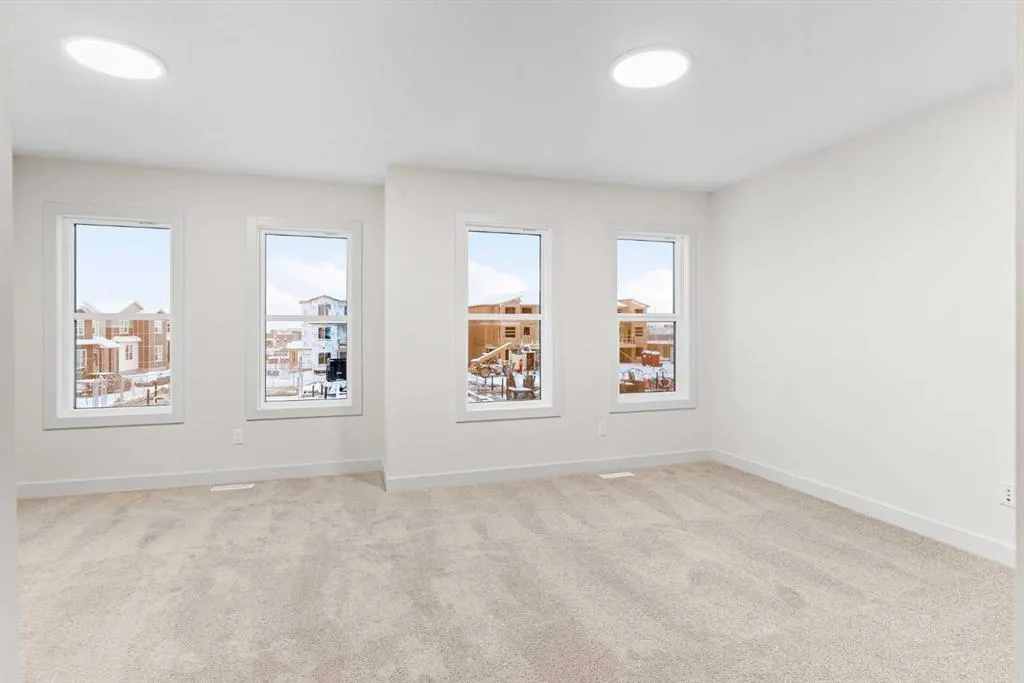 43 Belvedere Point SE