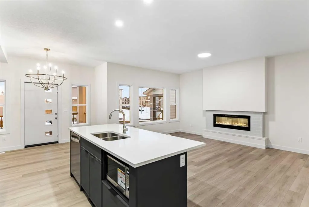 43 Belvedere Point SE