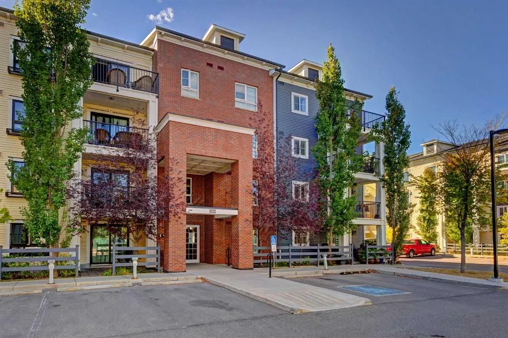 279 Copperpond Common SE, #5308