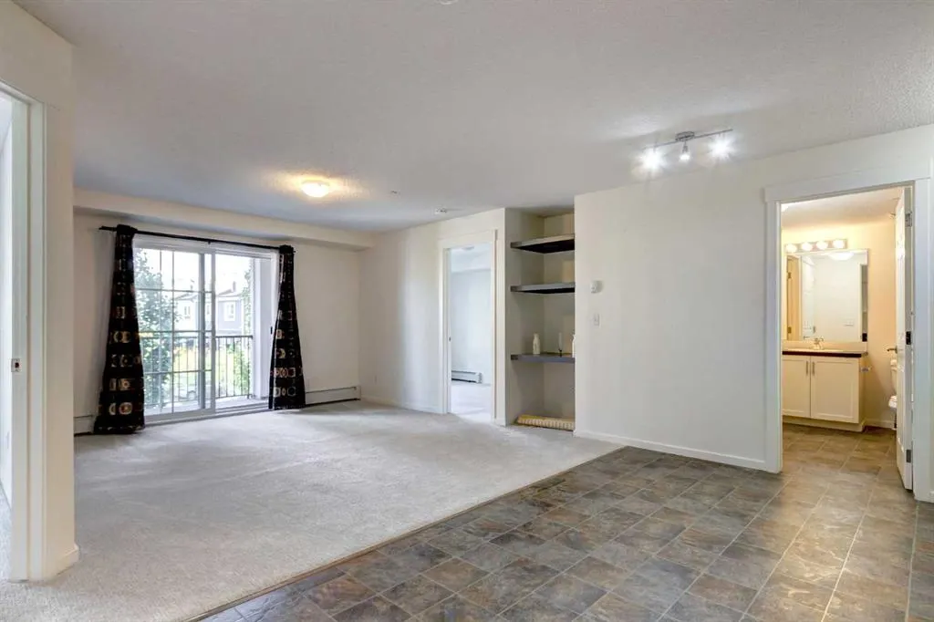 279 Copperpond Common SE, #5308