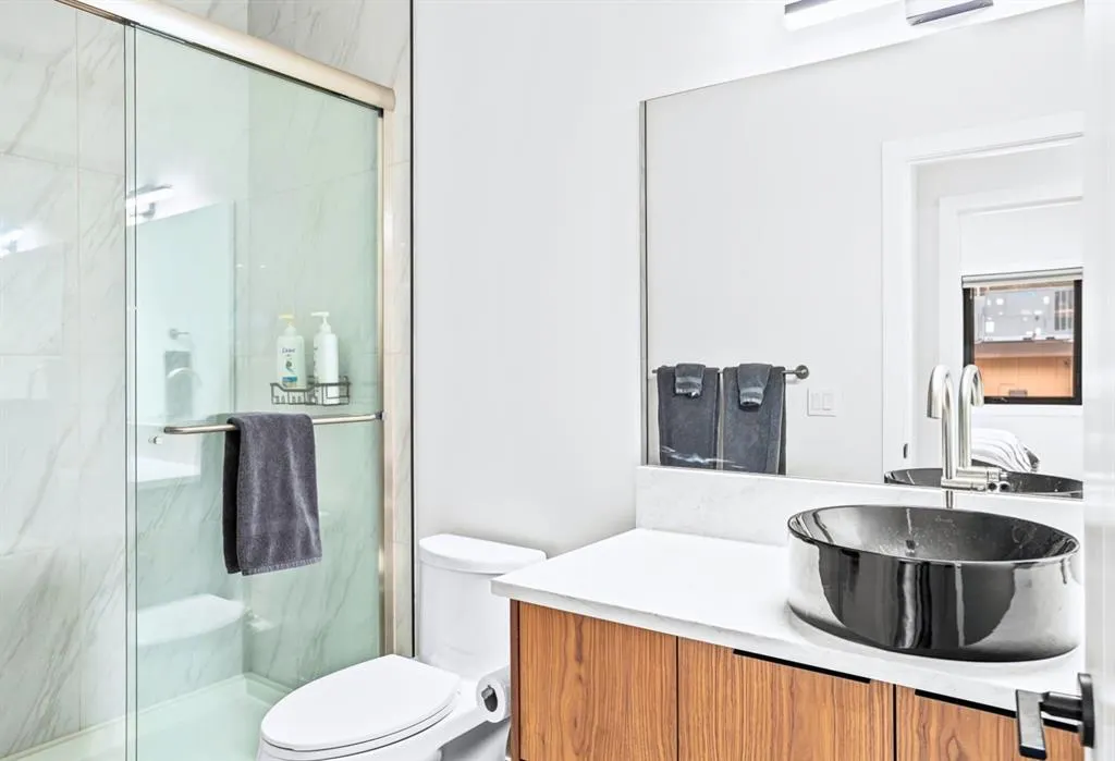 826 7th Street, #1