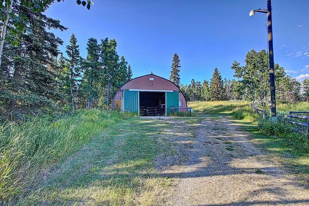242075 1280 Drive W