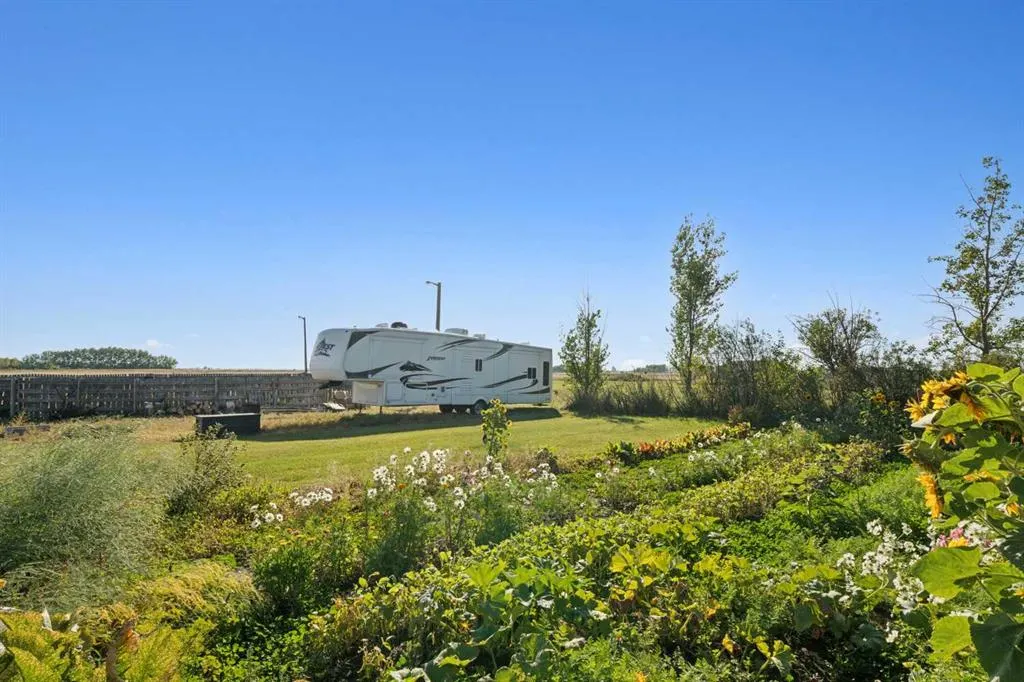 272187 Township Road 240