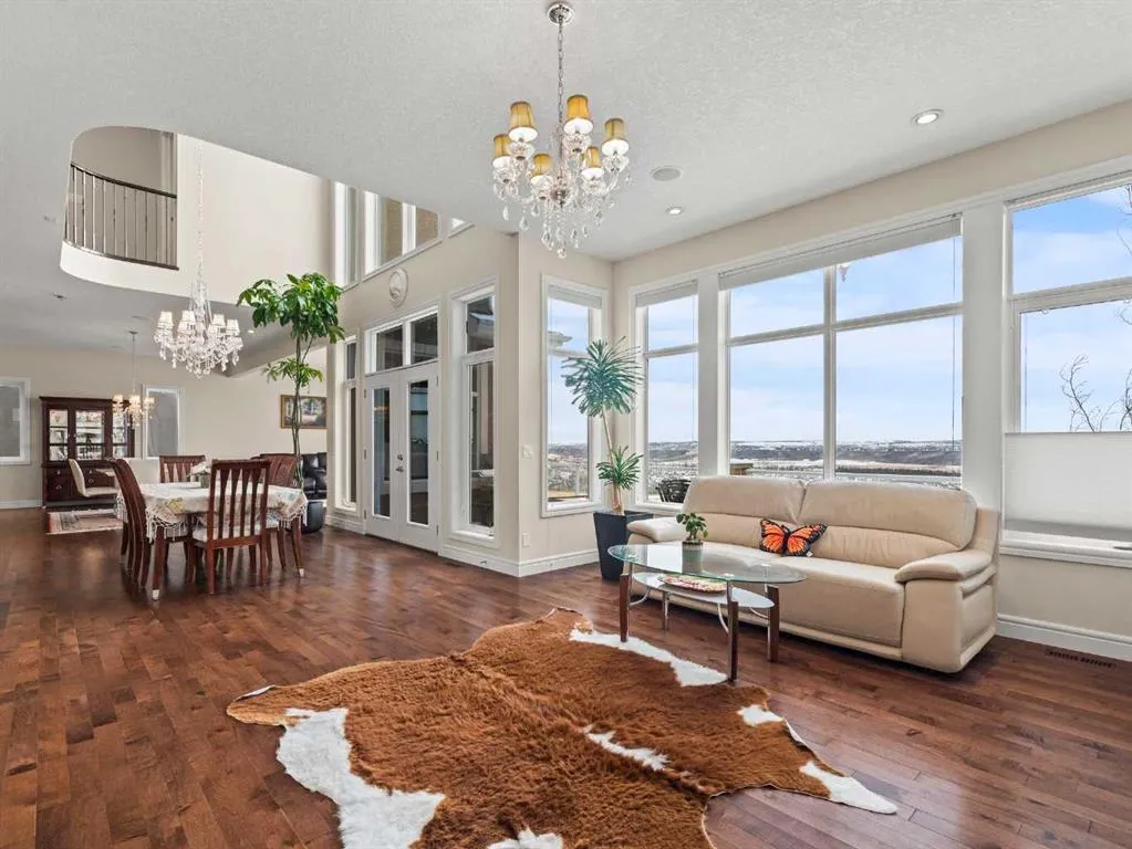 80 Cranarch Heights SE