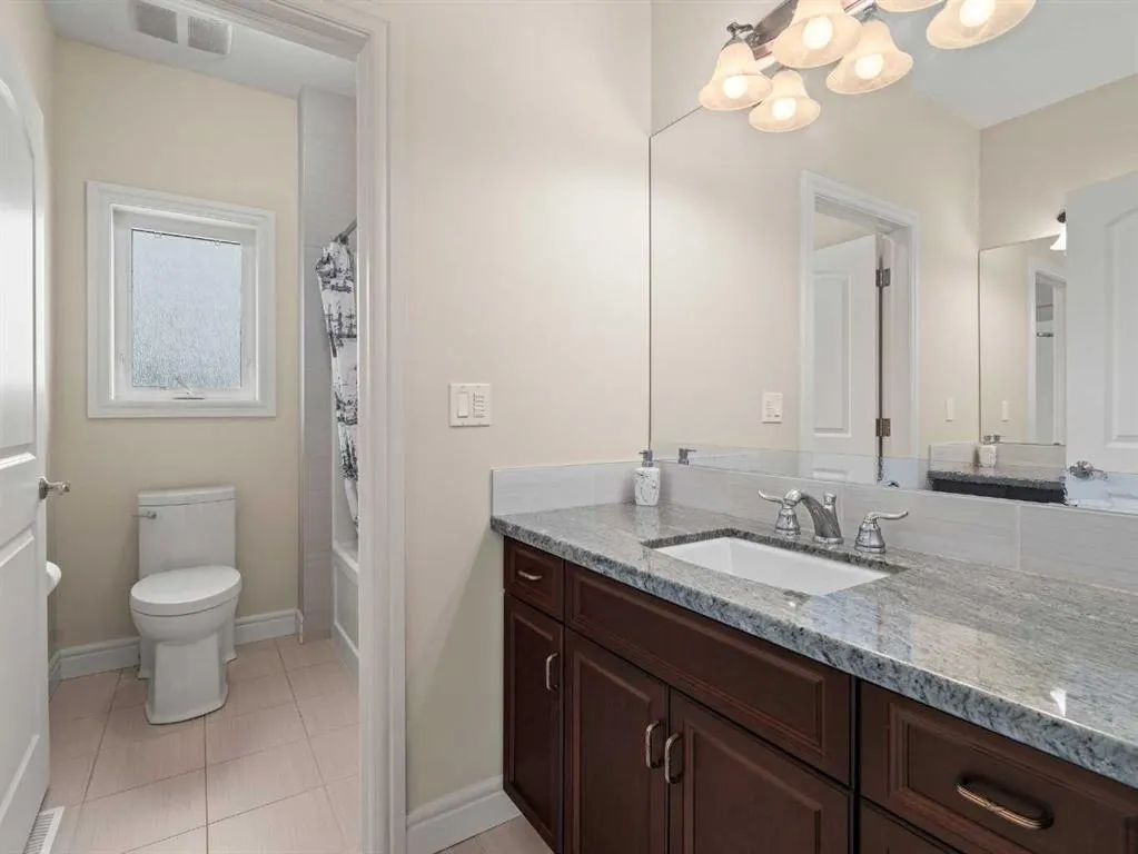 80 Cranarch Heights SE