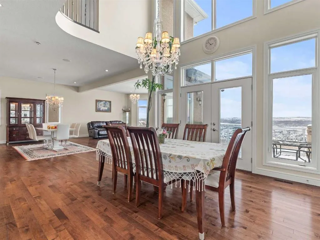 80 Cranarch Heights SE