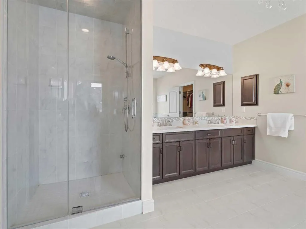 80 Cranarch Heights SE